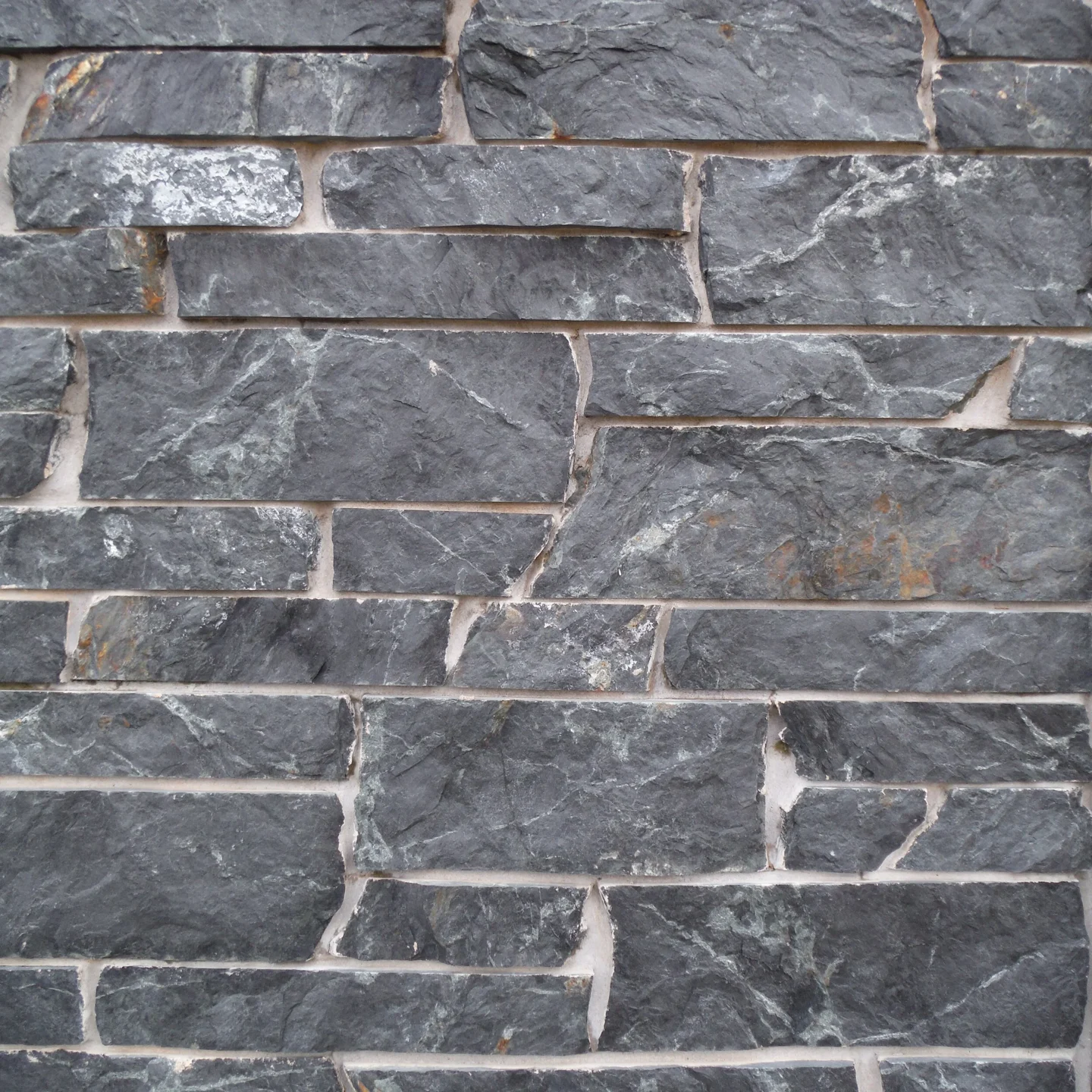 Aqua Grantique: Aqua Grantique™ Sawn Heights.