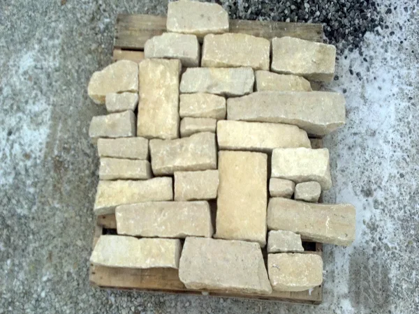 Erie Shore Buff · split ashlar.